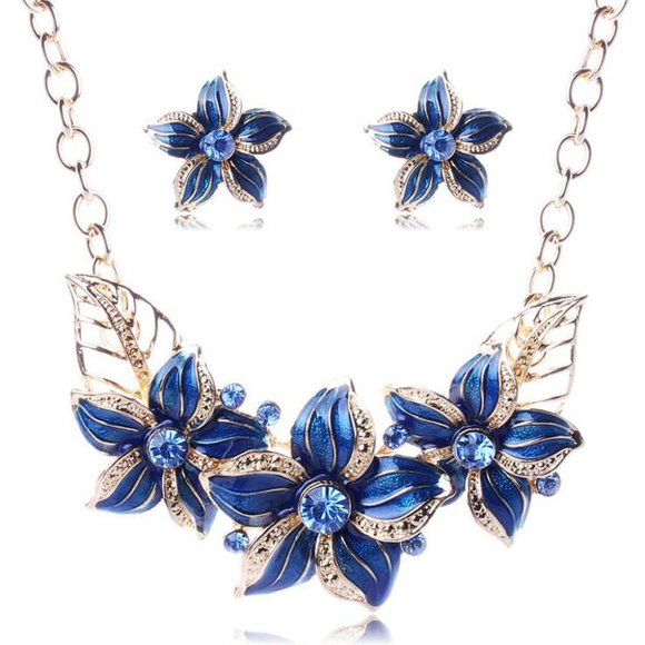 Jewelry - Beautiful Blue Flower Bib Choker & Earrings